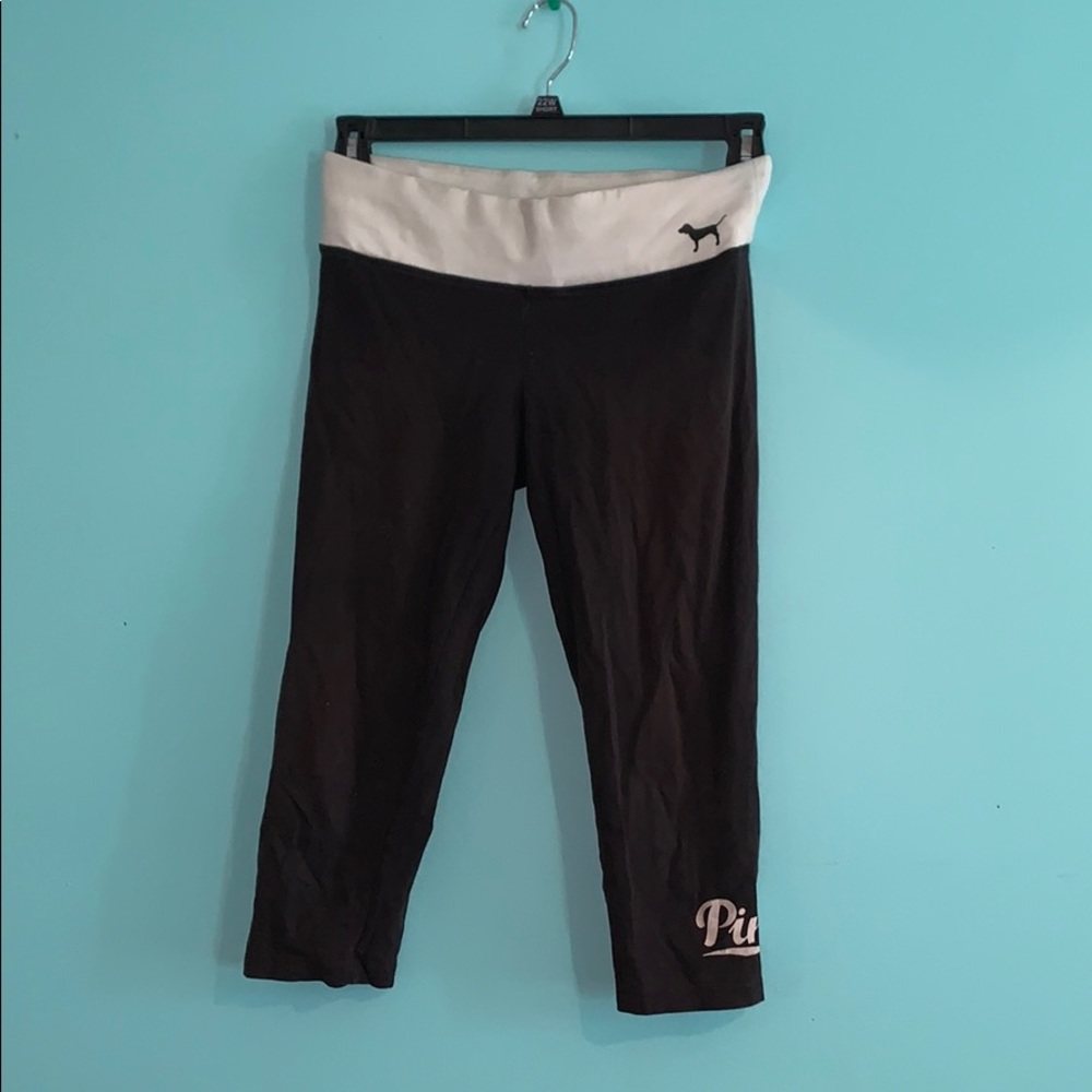 Black and blue Pink cropped leggings